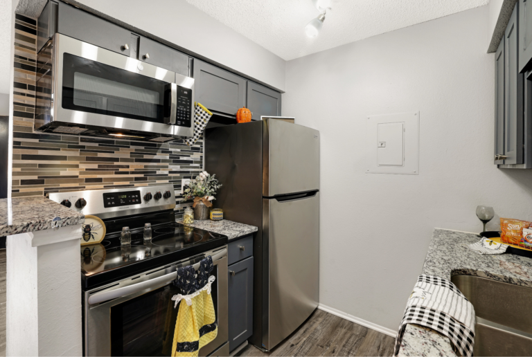 EPM_Texas 1429 - AEP Edits 7.21.2026 - A - Kitchen (2) (Large)